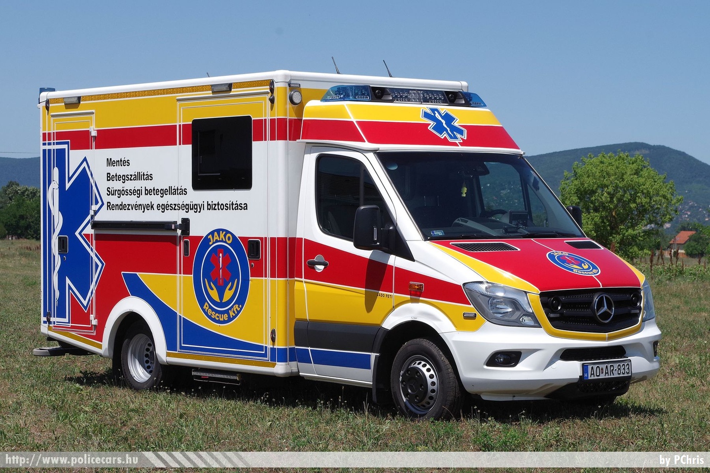 Mercedes Sprinter II Facelift, JAKO Rescue Kft., fotó: PChris
Keywords: mentő mentőautó magyar Magyarország hungarian Hungary ambulance AOAR-833