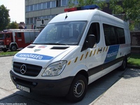 mercedes057.jpg