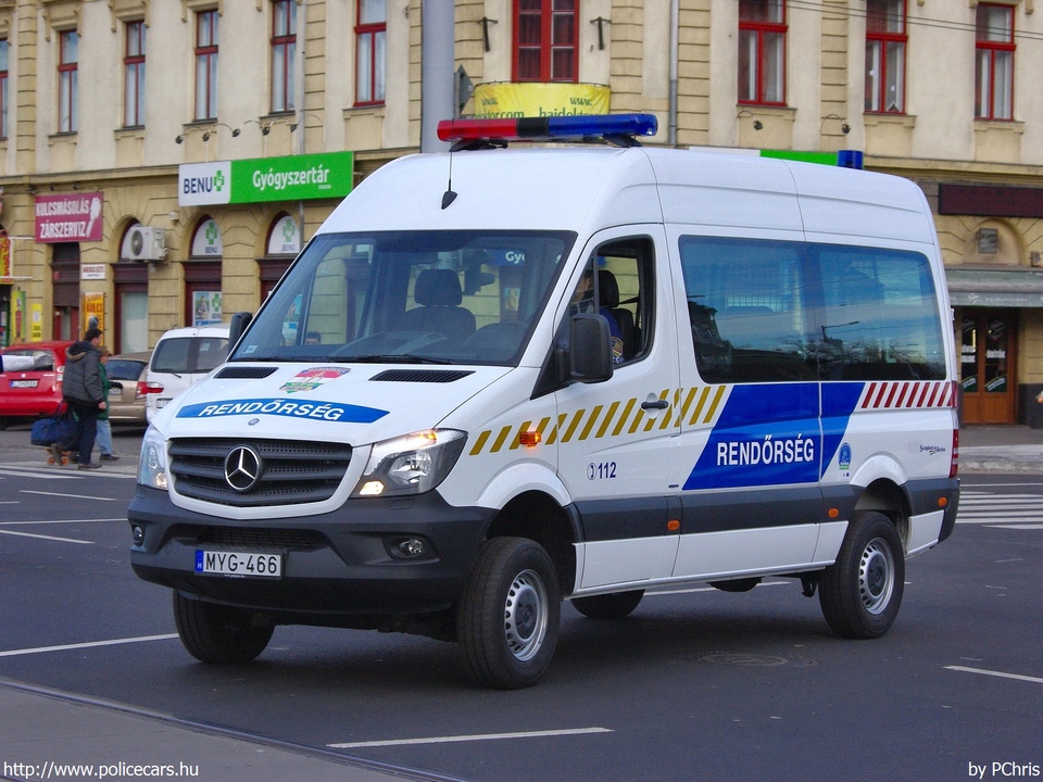 Mercedes-Benz Sprinter II facelift 313 BlueTEC 4x4, fotó: PChris
Keywords: rendőr rendőrautó rendőrség magyar Magyarország MYG-466 hungarian Hungary police policecar