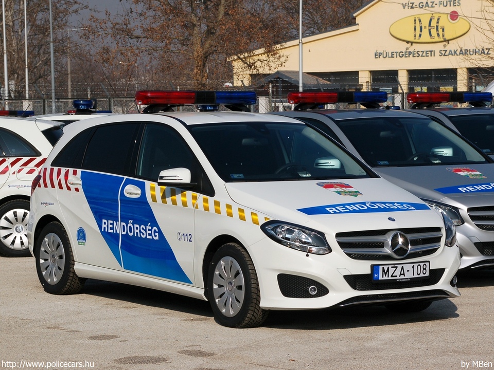 Mercedes-Benz B220 CDI 4Matic, fotó: MBen
Keywords: rendőr rendőrautó rendőrség magyar Magyarország MZA-108 hungarian Hungary police policecar