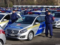mercedes136.jpg