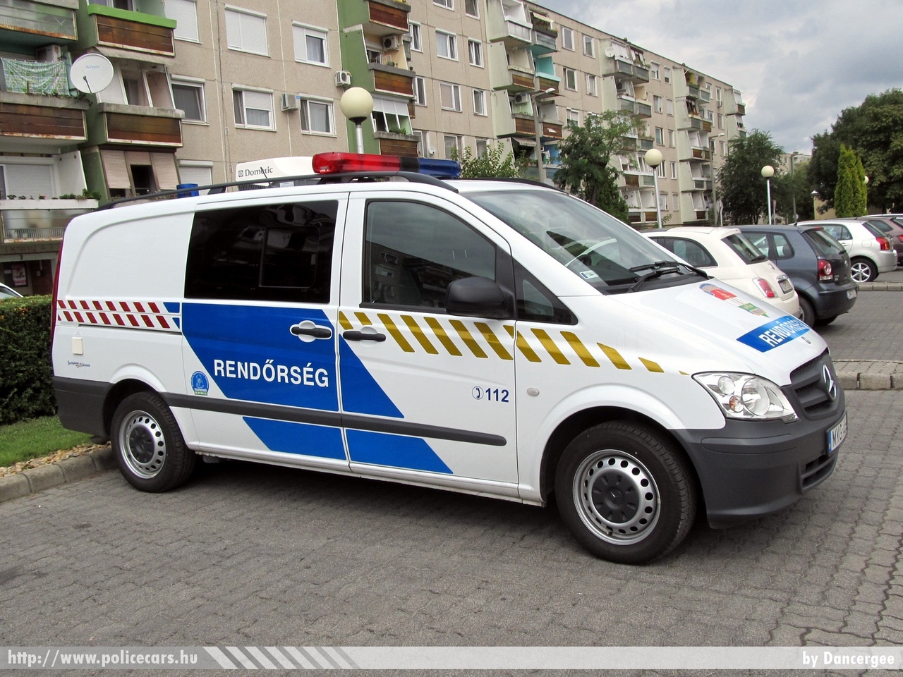 Mercedes Vito 113CDI, fotó: Dancergee
Keywords: rendőr rendőrautó rendőrség magyar Magyarország hungarian Hungary police policecar MYG-489
