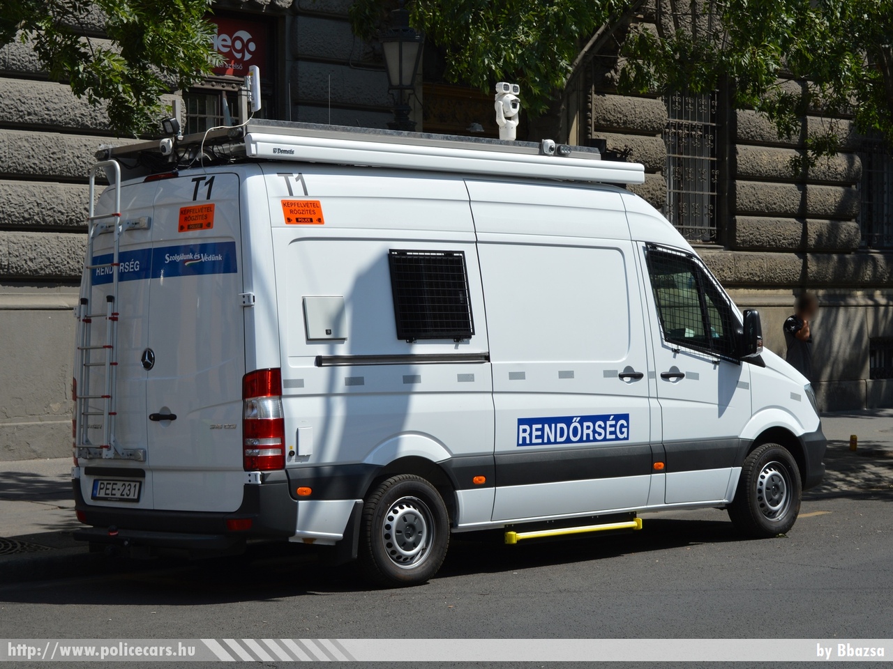 Mercedes-Benz Sprinter II facelift 316CDI, fotó: Bbazsa
Keywords: PEE-231 rendőr rendőrautó rendőrség magyar Magyarország hungarian Hungary police policecar