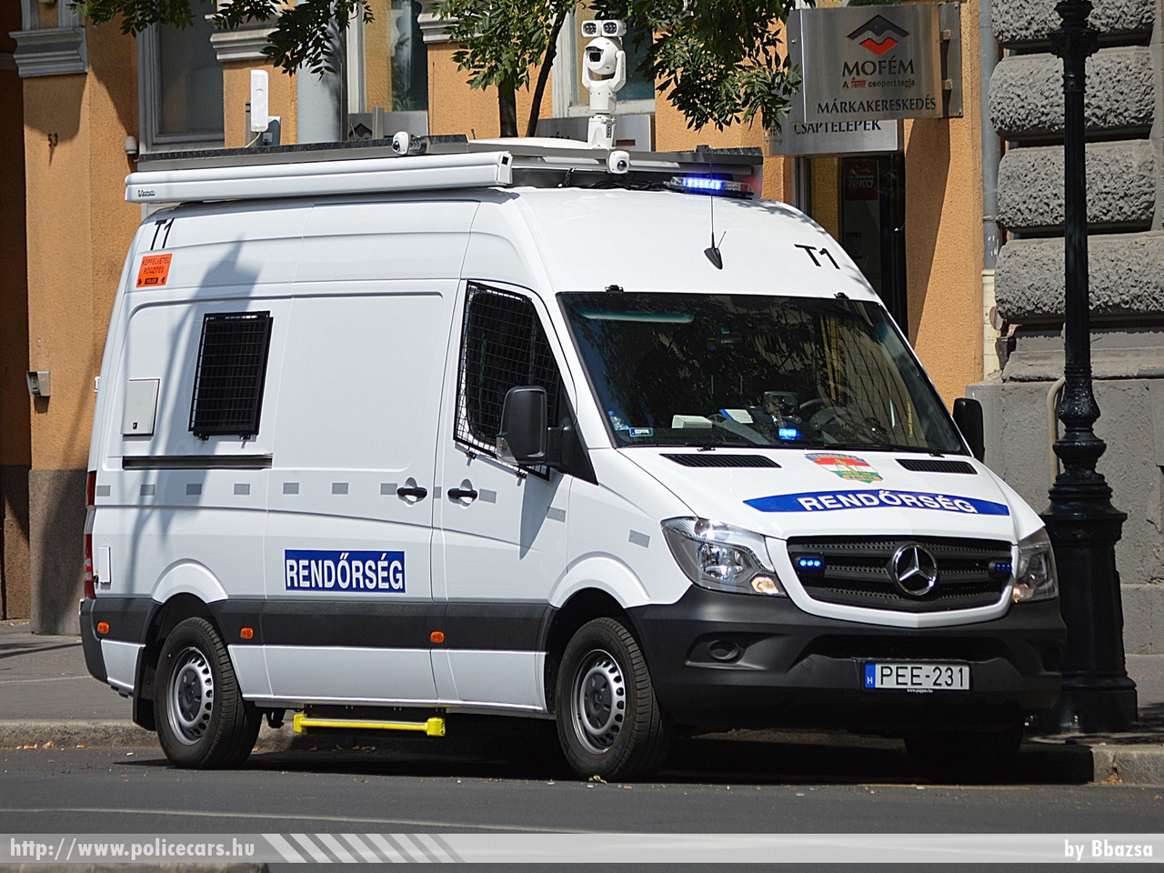 Mercedes-Benz Sprinter II facelift 316CDI, fotó: Bbazsa
Keywords: PEE-231 rendőr rendőrautó rendőrség magyar Magyarország hungarian Hungary police policecar
