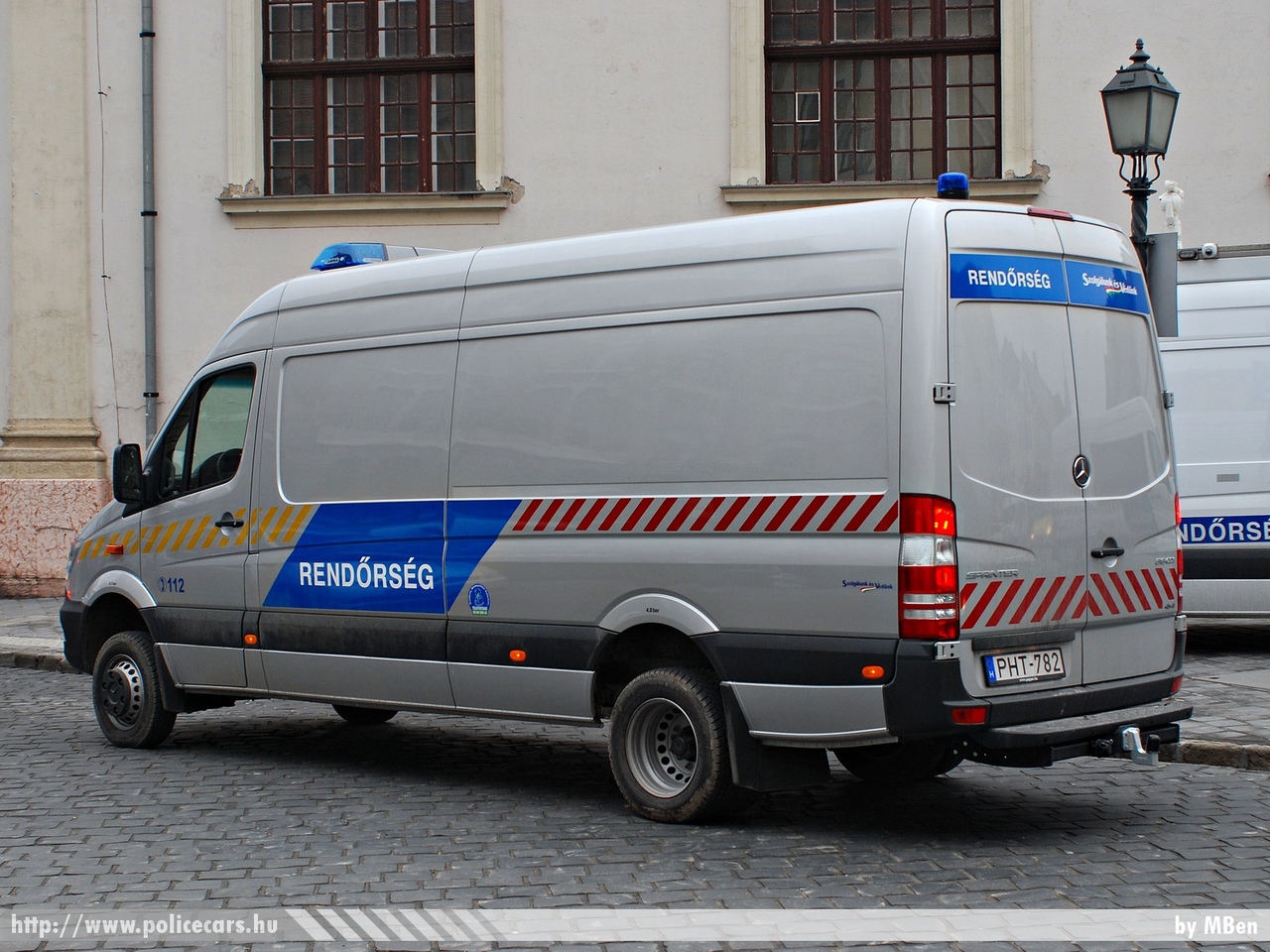 Mercedes Sprinter, fotó: MBen
Keywords: PHT-782 rendőr rendőrautó rendőrség magyar Magyarország police policecar Hungary hungarian