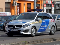 mercedes205.jpg