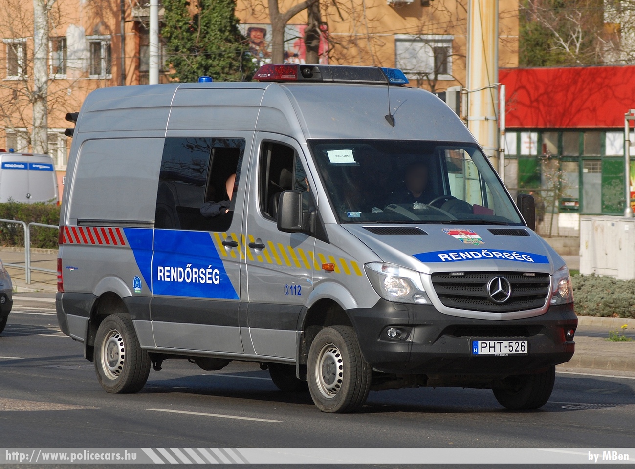 Mercedes-Benz Sprinter II facelift, fotó: MBen
Keywords: rendőr rendőrautó rendőrség magyar Magyarország Hungary hungarian police policecar PHT-526