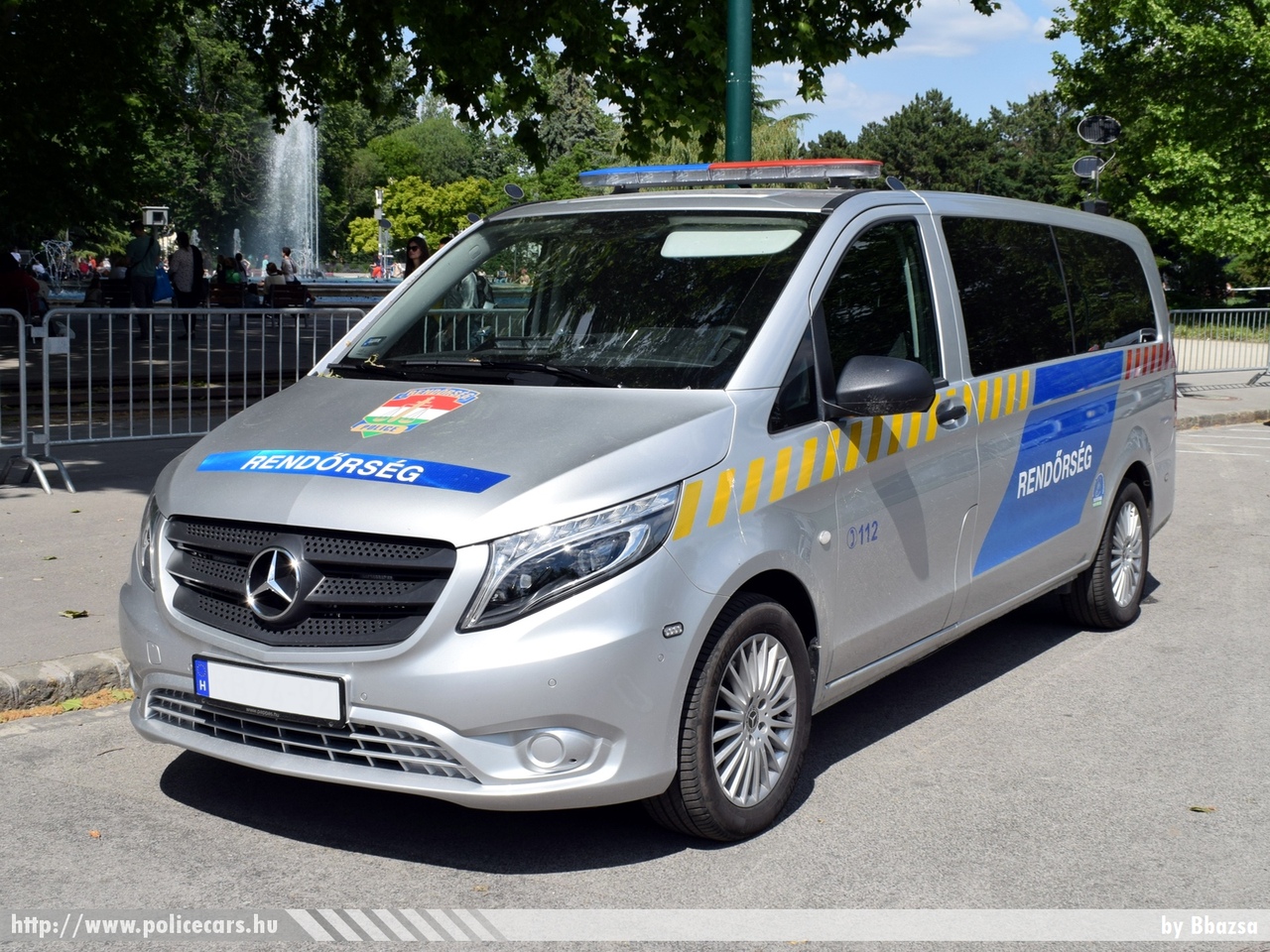 Mercedes-Benz Vito, fotó: Bbazsa
Keywords: rendőr rendőrautó rendőrség magyar Magyarország Hungary hungarian police policecar 