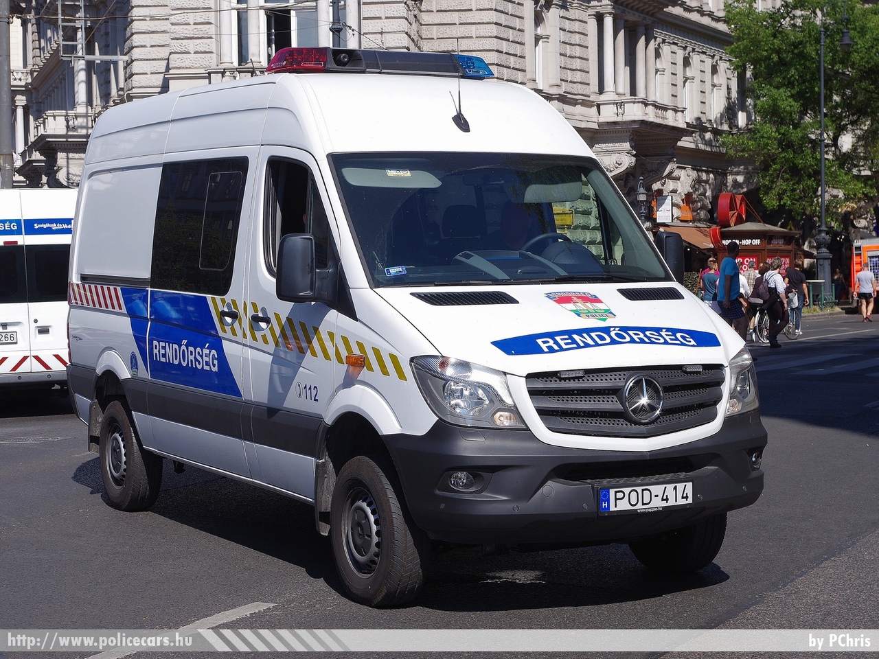 Mercedes-Benz Sprinter II facelift 316CDI 4x4, fotó: PChris
Keywords: rendőr rendőrautó rendőrség magyar Magyarország Hungary hungarian police policecar POD-414