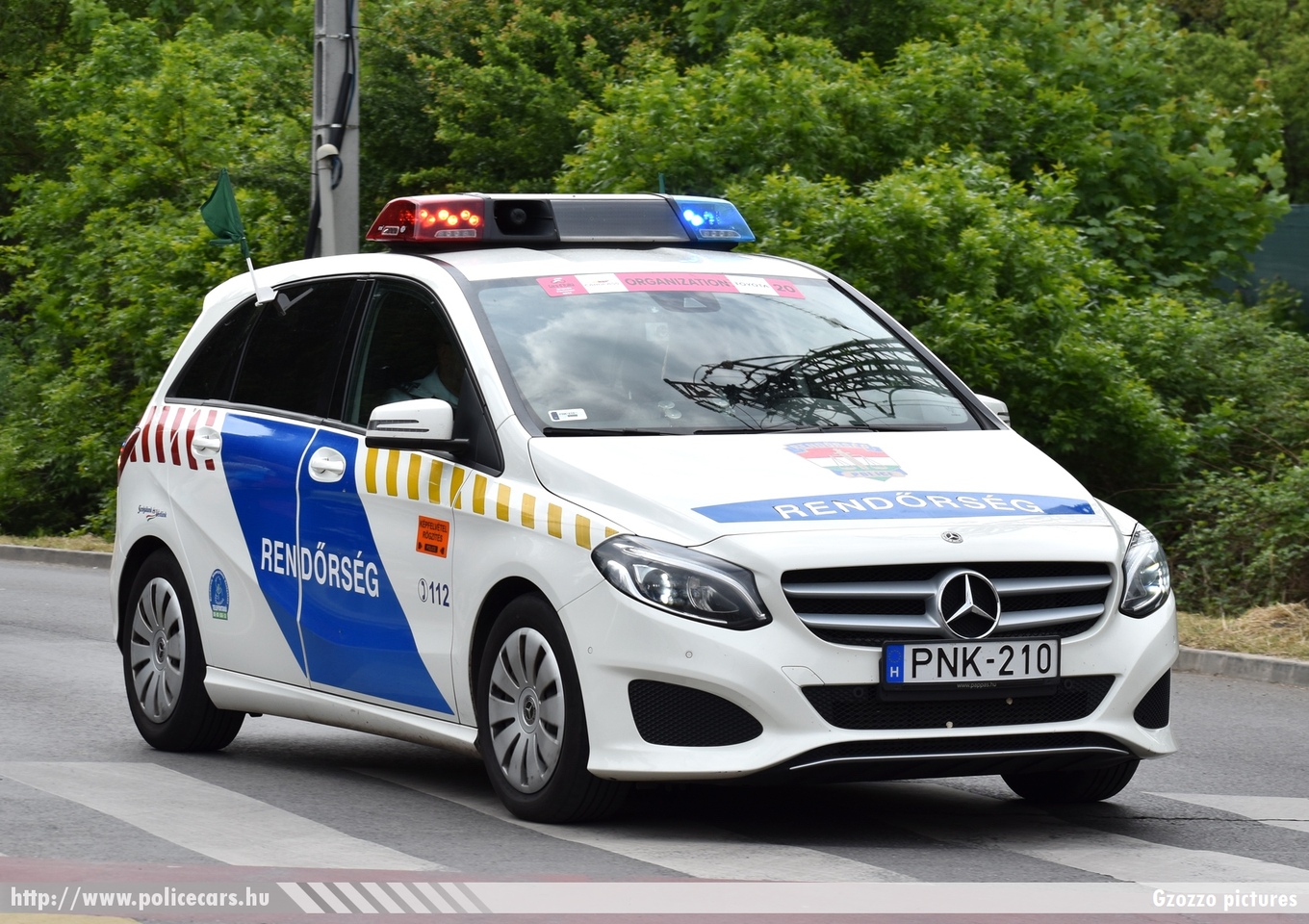 Mercedes-Benz B200 W246, fotó: Gzozzo pictures
Keywords: rendőr rendőrautó rendőrség magyar Magyarország Hungary hungarian police policecar PNK-210