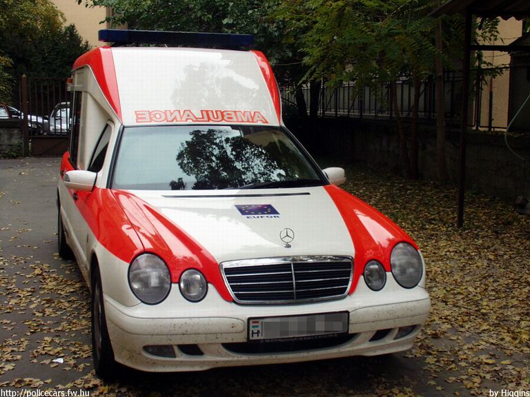 Mercedes E, mentõautó, fotó: Higgins
Keywords: katonai honvédségi honvédség