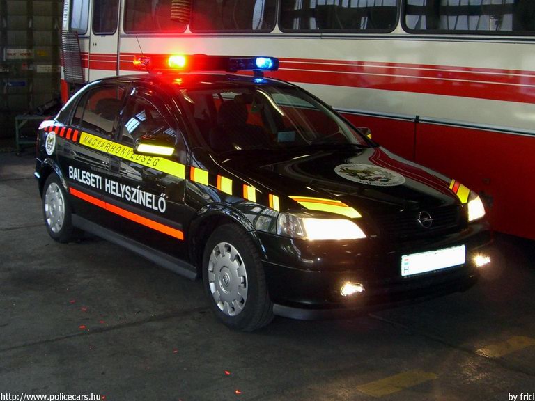 Opel Astra, fotó: Frici
Keywords: katonai honvédségi honvédség