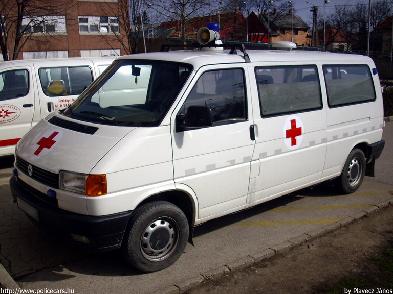 VW Transporter T4, fotó: Plavecz János
Keywords: katonai honvédségi honvédség magyar mentő mentőautó