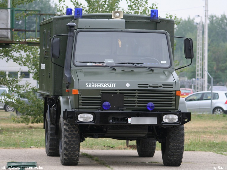 Mercedes Unimog, fotó: Bazsi
Keywords: katonai honvédségi honvédség