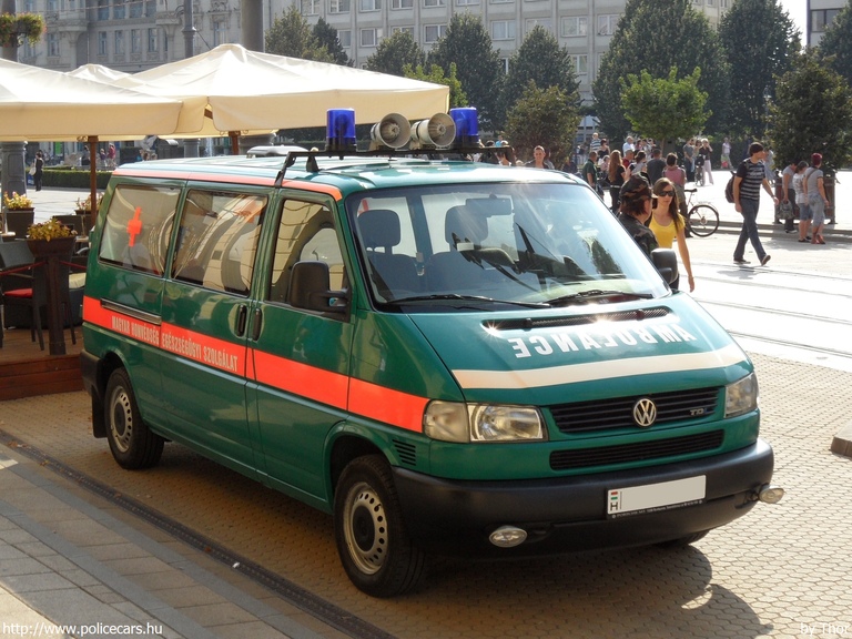 Volkswagen Transporter T4, fotó: Thor
Keywords: katonai honvédségi honvédség magyar Magyarország mentő mentőautó