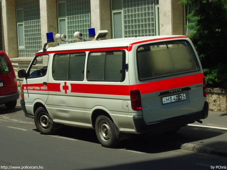 Toyota Hiace, MH Betegotthona Verõce, fotó: PChris
Keywords: katonai honvédségi honvédség magyar Magyarország mentő mentőautó HS40-35