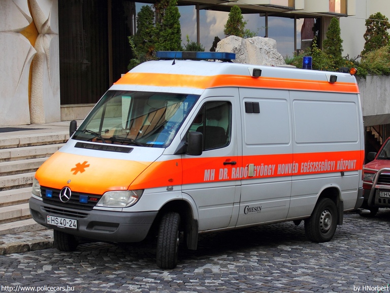 Mercedes-Benz Sprinter, MH Dr. Radó György Honvéd Egészségügyi Központ, fotó: HNorbert
Keywords: katonai honvédségi honvédség magyar Magyarország mentő mentőautó HS40-24