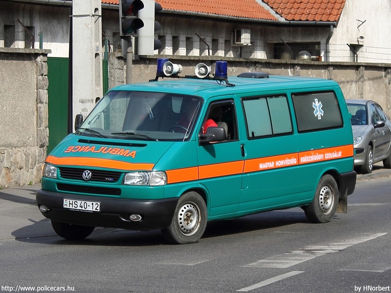 Volkswagen Transporter T4, fotó: HNorbert
Keywords: katonai honvédségi honvédség magyar Magyarország mentő mentőautó HS40-12