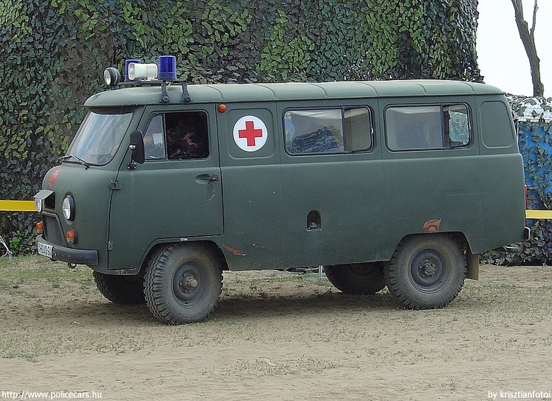 UAZ 452, fotó: krisztianfotoi
Keywords: katonai honvédségi honvédség magyar Magyarország mentő mentőautó