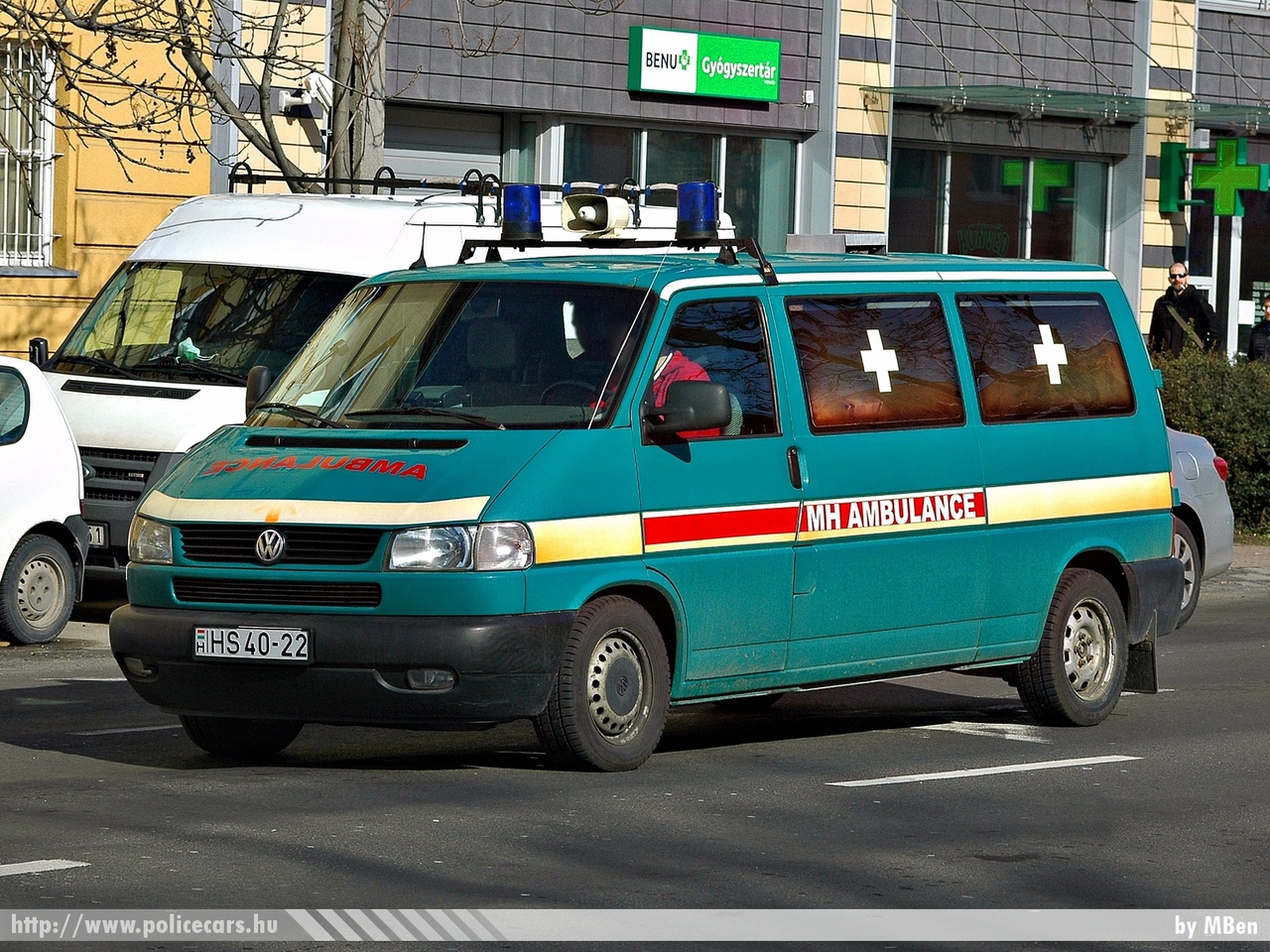 Volkswagen Transporter, fotó: MBen
Keywords: katonai honvédségi honvédség magyar mentő mentőautó