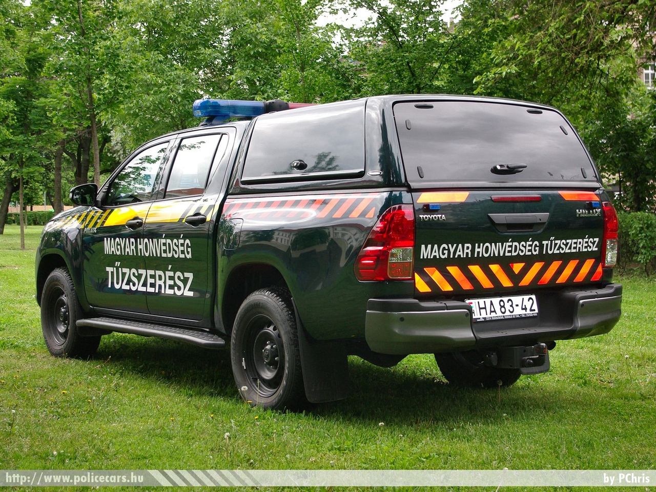 Toyota Hilux, fotó: PChris
Keywords: HA83-42 honvédségi honvédség magyar Magyarország tûzszerész 