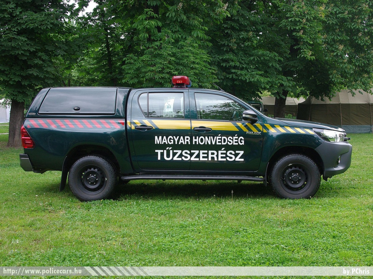 Toyota Hilux, fotó: PChris
Keywords: HA83-42 honvédségi honvédség magyar Magyarország tûzszerész 