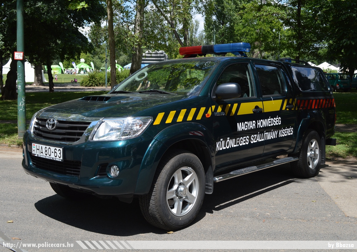 Toyota Hilux, fotó: Bbazsa
Keywords: katonai honvédségi honvédség rendőr rendészet magyar Magyarország hungarian Hungary HA80-63