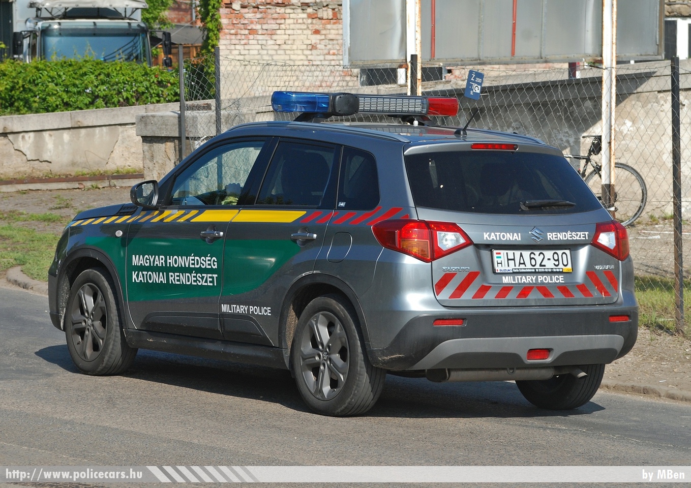 Suzuki Vitara, fotó: MBen
Keywords: katonai honvédségi honvédség rendőr rendészet magyar Magyarország hungarian Hungary military police policecar HA62-90