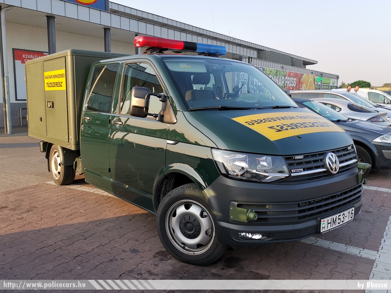 Volkswagen Transporter T6, tûzszerész, fotó: Bbazsa
Keywords: katonai honvédségi honvédség magyar Magyarország hungarian Hungary HM53-16