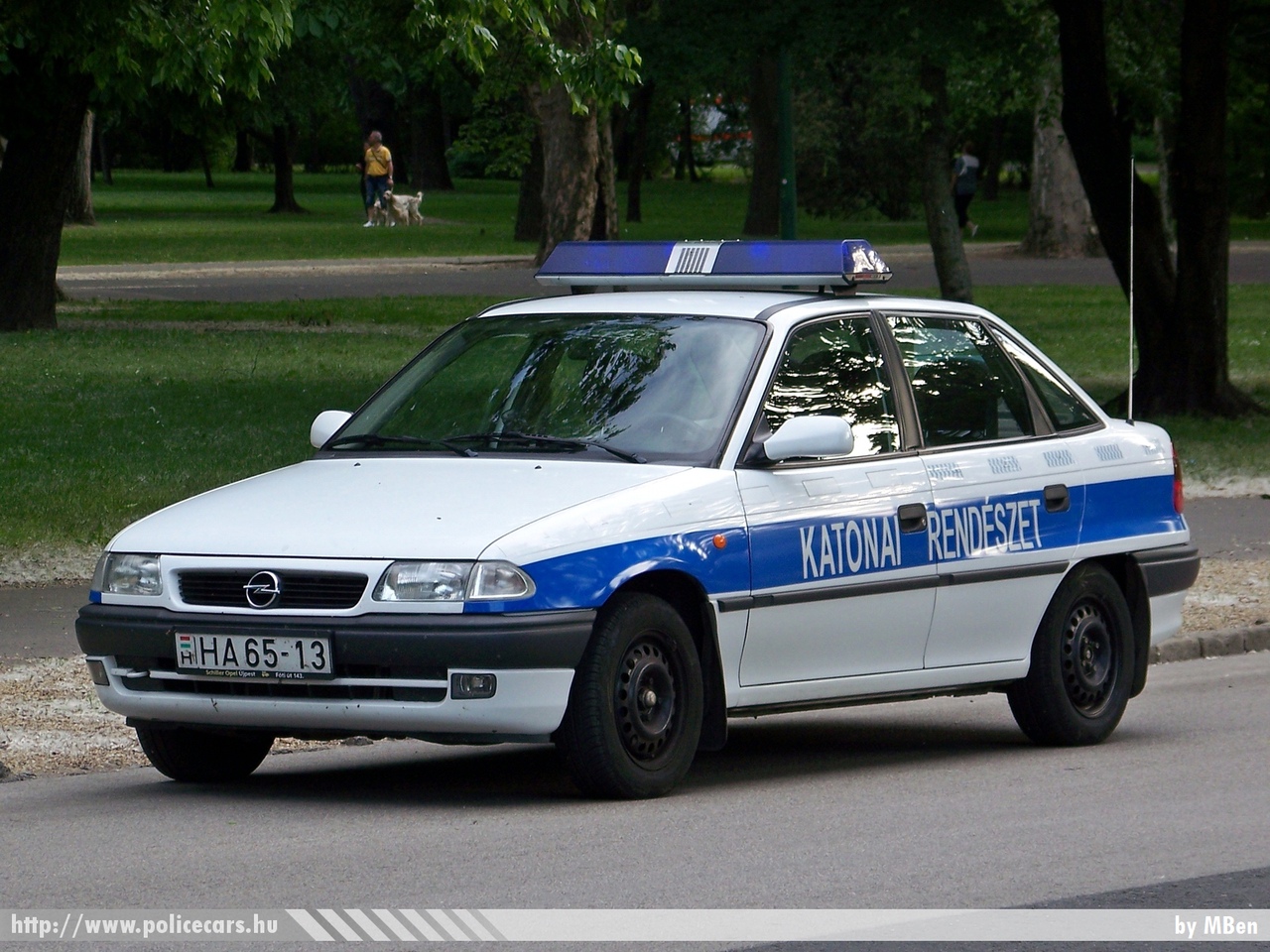 Opel Astra F Sedan, Katonai Rendészet, fotó: Mben
Keywords: katonai honvédségi honvédség rendőr rendészet magyar Magyarország hungarian Hungary military police policecar HA65-13