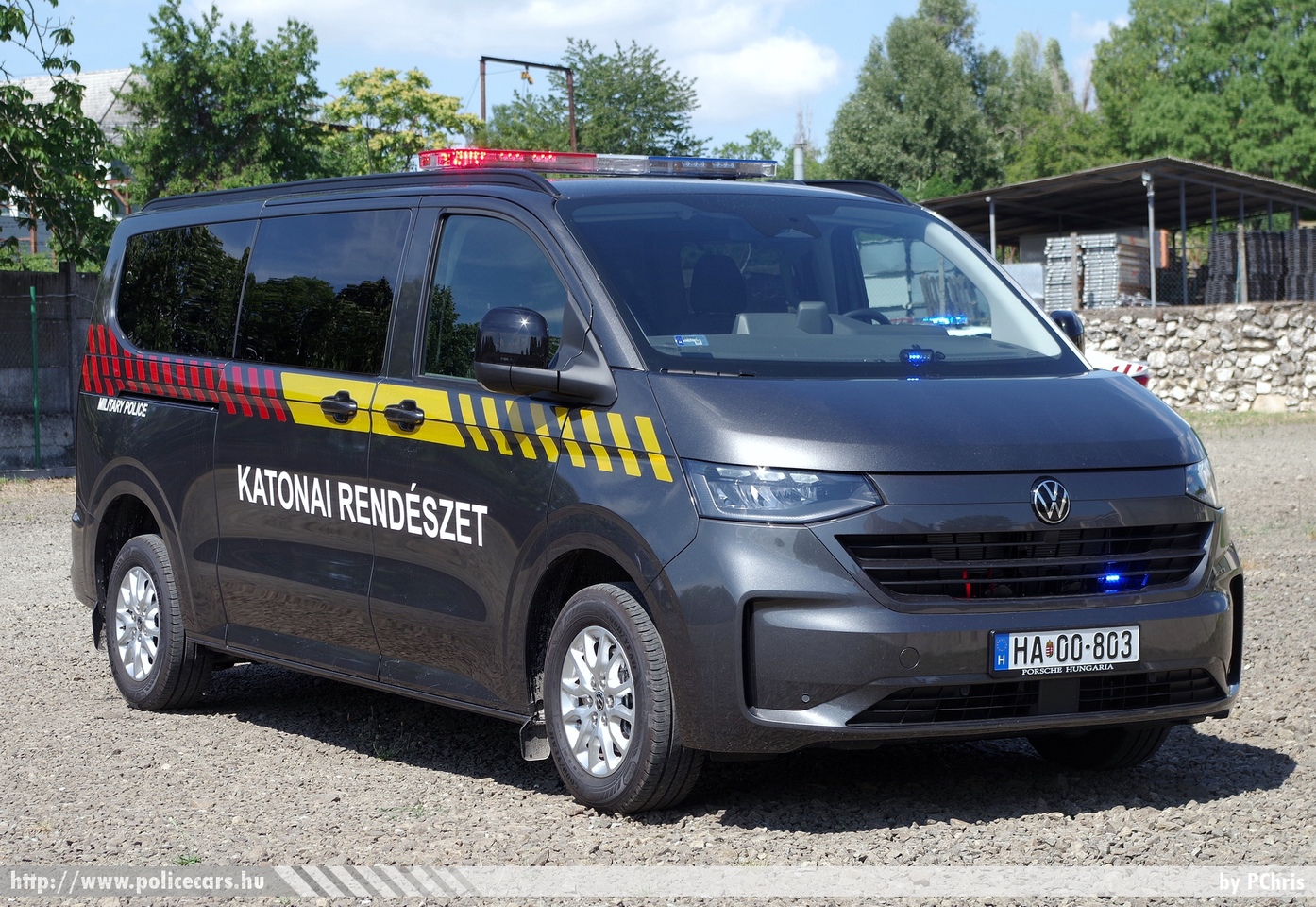 Volkswagen Transporter T7, Katonai Rendészet, fotó: PChris
Keywords: katonai honvédségi honvédség rendőr rendészet magyar Magyarország hungarian Hungary military police policecar HA00-803