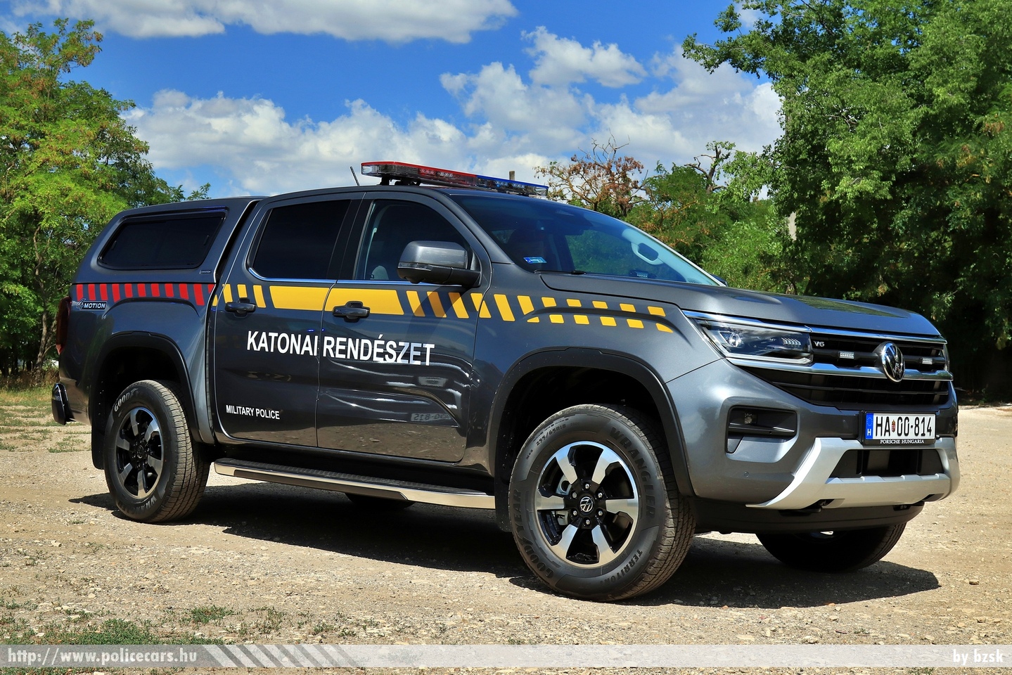 Volkswagen Amarok, Katonai Rendészet, fotó: bzsk
Keywords: katonai honvédségi honvédség rendőr rendészet magyar Magyarország hungarian Hungary military police policecar HA00-814