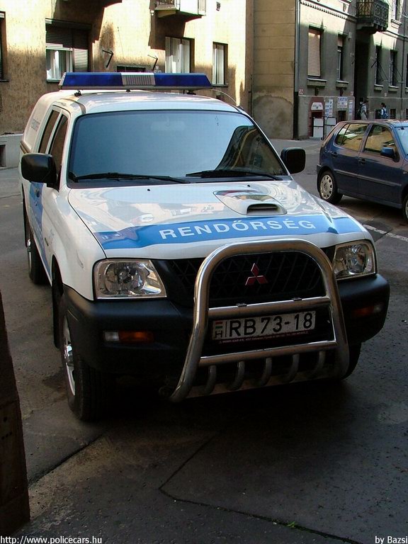 Mitsubishi L200, fotó: Bazsi
Keywords: rendőrség rendőrautó rendőr magyar Magyarország RB73-18