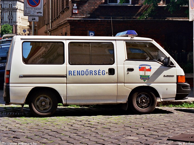 Mitsubishi L300, fotó: Furman
Keywords: rendőrség rendőrautó rendőr magyar Magyarország FFC-652