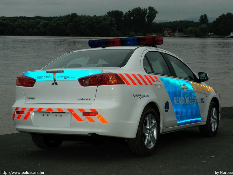 Mitsubishi Lancer, fotó: Norbee
Keywords: rendőr rendőrautó rendőrség magyar Magyarország LTW-107