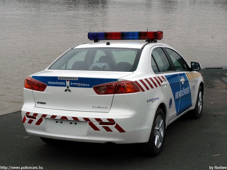 Mitsubishi Lancer, fotó: Norbee
Keywords: rendőr rendőrautó rendőrség magyar Magyarország LTW-107