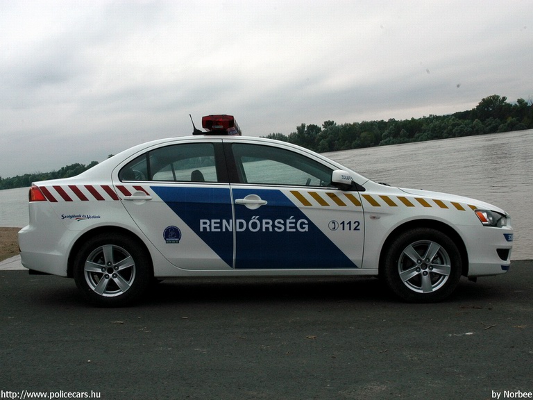 Mitsubishi Lancer, fotó: Norbee
Keywords: rendőr rendőrautó rendőrség magyar Magyarország LTW-107