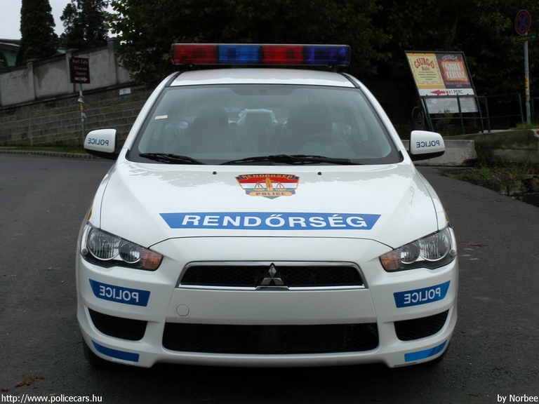 Mitsubishi Lancer, fotó: Norbee
Keywords: rendőr rendőrautó rendőrség magyar Magyarország LTW-107