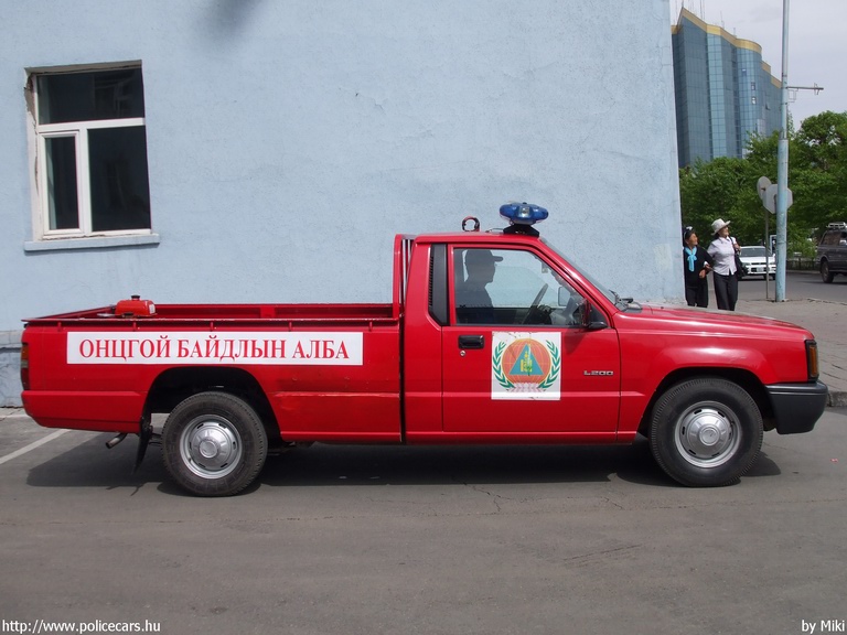 Mitsubishi, Ulanbator, fotó: Miki
Keywords: mongol Mongólia tûzoltó tûzoltóautó fire firetruck Mongolia mongolian