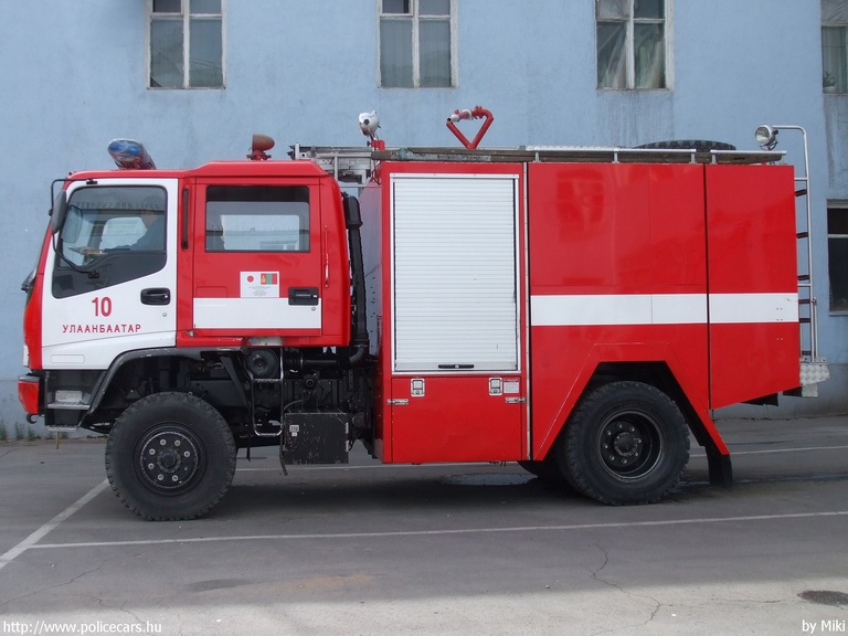 Isuzu, Ulanbator, fotó: Miki
Keywords: mongol Mongólia tûzoltó tûzoltóautó fire firetruck Mongolia mongolian