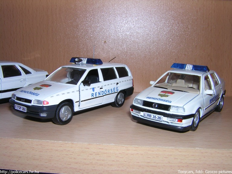 Opel Astra F, Volkswagen Vento, modell: Tonycars, fotó: Gzozzo pictures
Keywords: modell modellautó rendőr rendőrség rendőrautó