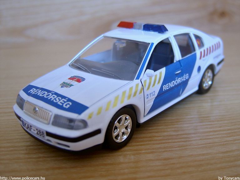 Skoda Octavia, modell és fotó: Tonycars
Keywords: modell modellautó rendőr rendőrség rendőrautó