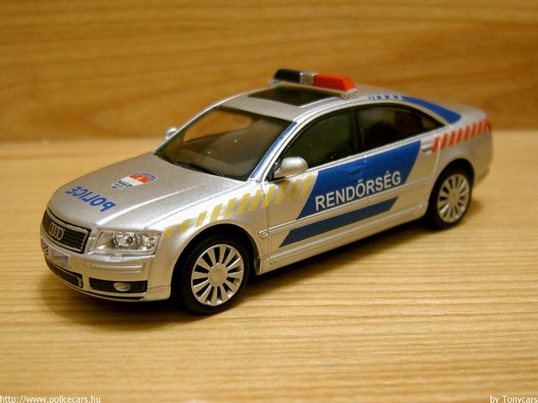 Audi A8, modell és fotó: Tonycars
Keywords: modell modellautó rendőr rendőrség rendőrautó