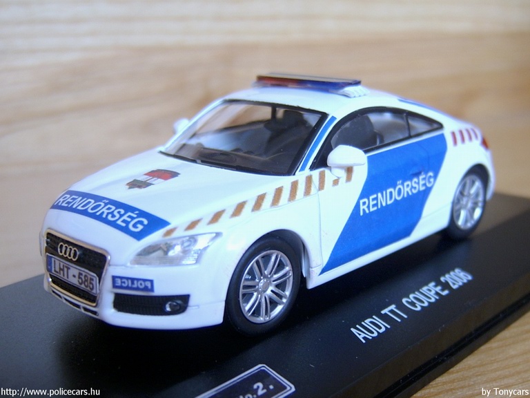 Audi TT, modell és fotó: Tonycars
Keywords: modell modellautó rendőr rendőrség rendőrautó
