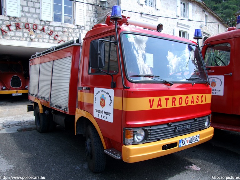 Zastava, Perast, fotó: Gzozzo pictures
Keywords: montenegrói Montenegró tûzoltó tûzoltóautó tûzoltóság crna gora