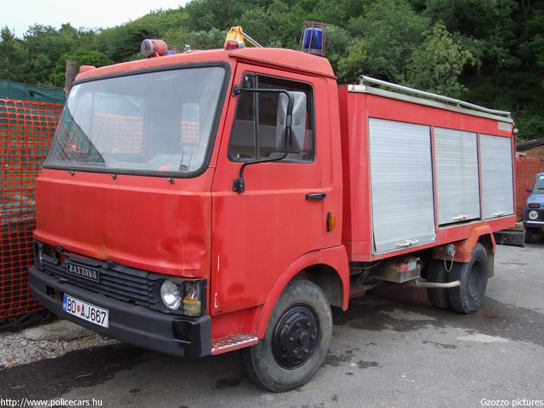 Zastava, Petrovac, fotó: Gzozzo pictures
Keywords: montenegrói Montenegró tûzoltó tûzoltóautó tûzoltóság crna gora