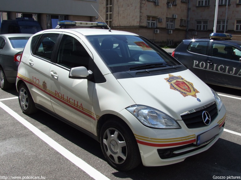 Mercedes A160, fotó: Gzozzo pictures
Keywords: montenegrói Montenegró rendőr rendőrség rendőrautó crna gora
