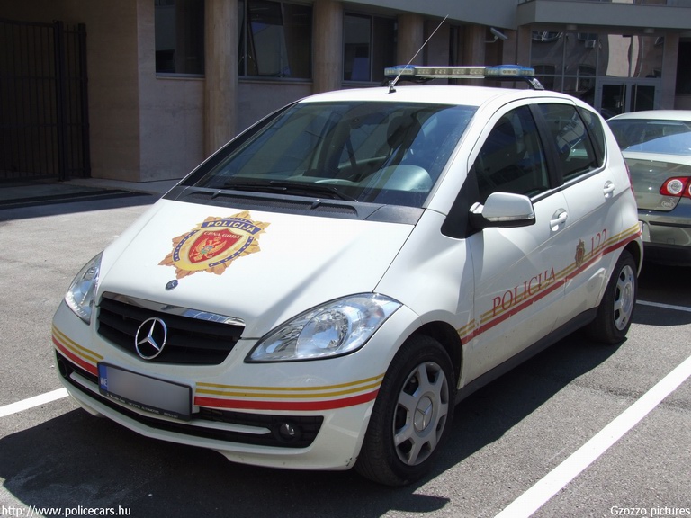 Mercedes A160, fotó: Gzozzo pictures
Keywords: montenegrói Montenegró rendőr rendőrség rendőrautó crna gora