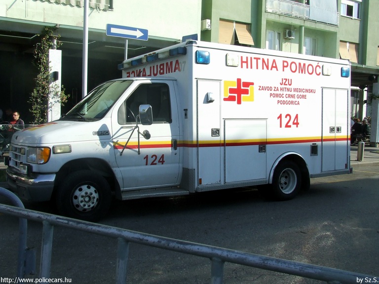 Ford E-350, fotó: Sz.S.
Keywords: Montenegró montenegrói crna gora mentő mentőautó