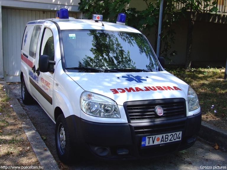Fiat Doblo, Tivat, fotó: Gzozzo pictures
Keywords: montenegrói Montenegró mentő mentőautó crna gora
